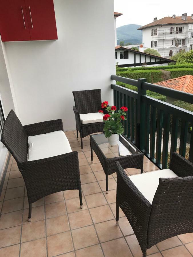 Port Bidassoa - T2 Coquet, Parking, Lit Xxl, Wifi, Pres De La Gare Hendaye Exterior foto